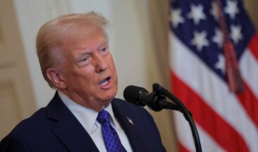 Donald Trump’ın federal yardımları durduran yönergesi iptal edildi
