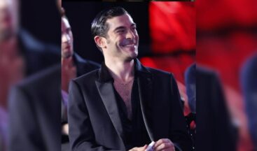 Burak Deniz ve Yaren Güldiken Tatilde Yakalandı! Aşk Belgelendi