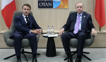 Erdoğan ve Macron Lahey’de görüştü