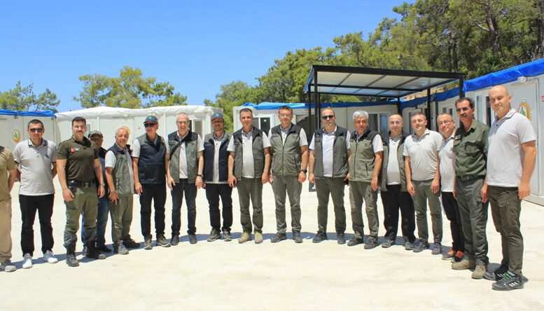 Orman teşkilatı hava aracı ekiplerine ziyaret