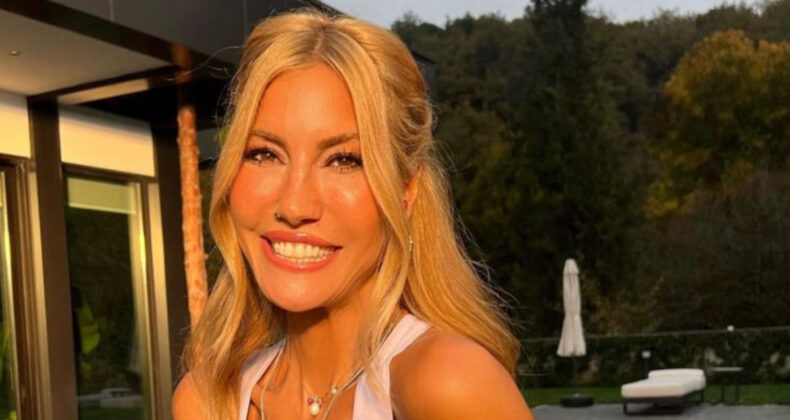 Çağla Şikel kahvaltıda ne yediğini takipçileri ile paylaştı