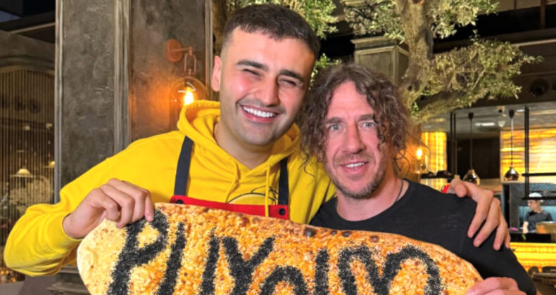 CZN Burak, Carles Puyol ile bir araya geldi