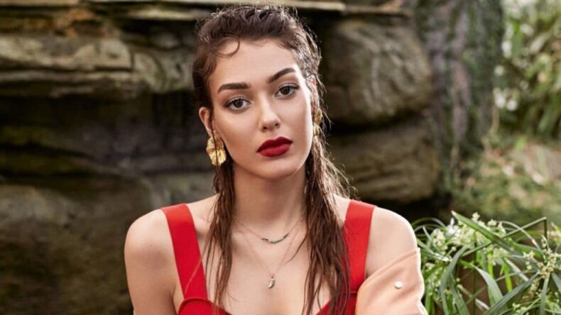 Dilan Çiçek Deniz’de Kâkül Modasına Kapıldı