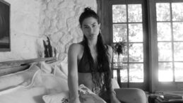 Eşref Rüya’nın Nisan’ı Demet Özdemir tatilde! Bikinili kareleri çok beğenildi