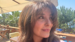 Oyuncu Şebnem Bozoklu’nun kamera arkasını paylaşımı! “Herkes üstsüz”