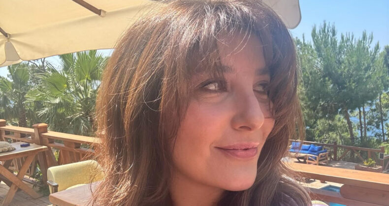 Oyuncu Şebnem Bozoklu’nun kamera arkasını paylaşımı! “Herkes üstsüz”