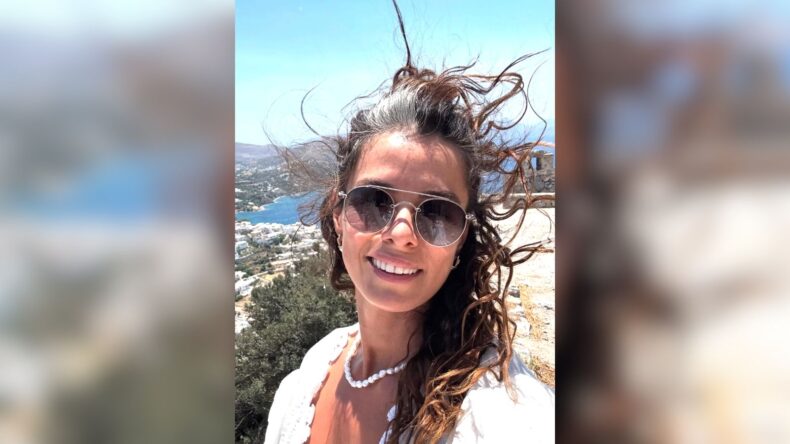 Özge Özpirinçci ve Burak Yamantürk Tatiline Çeşme’de Devam Ediyor