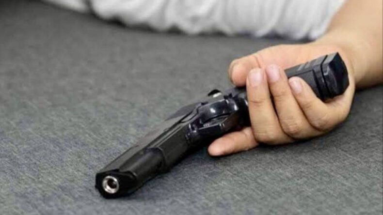 Polis Mehmet Selçuk Yaşamına Son Verdi (Merkez Ölüyoruz)