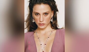 Serenay Sarıkaya’dan Doğum Gününde Cesur Pozlar