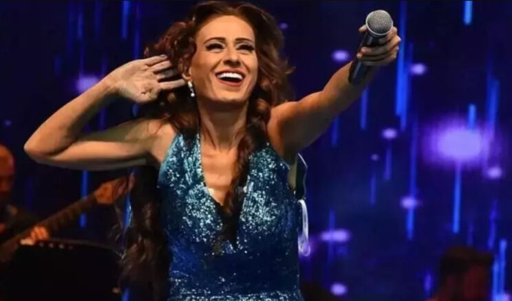 Yıldız Tilbe takipçilerine sinirlendi: “Biraz şerefiniz varsa beni takipten çıkın”