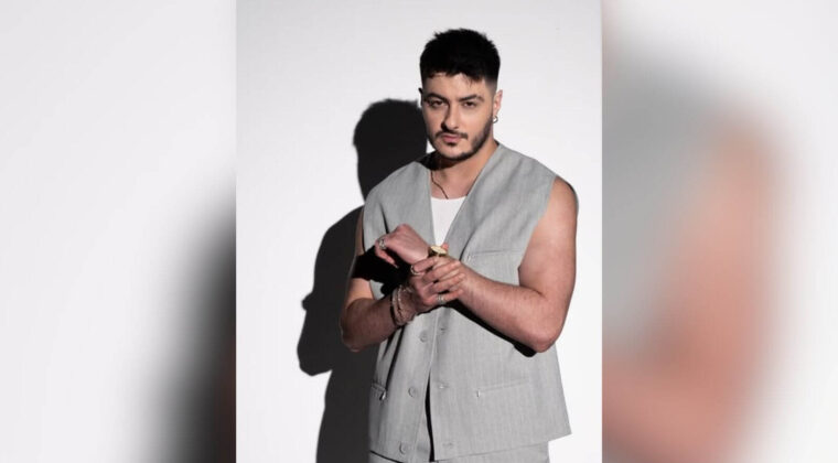 Semicenk, “İç Çamaşırı Giymeden Sahneye Çıktı” İddialarına Ne Dedi?